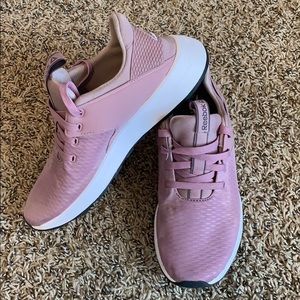 Like New Reebok Tennis Shoes